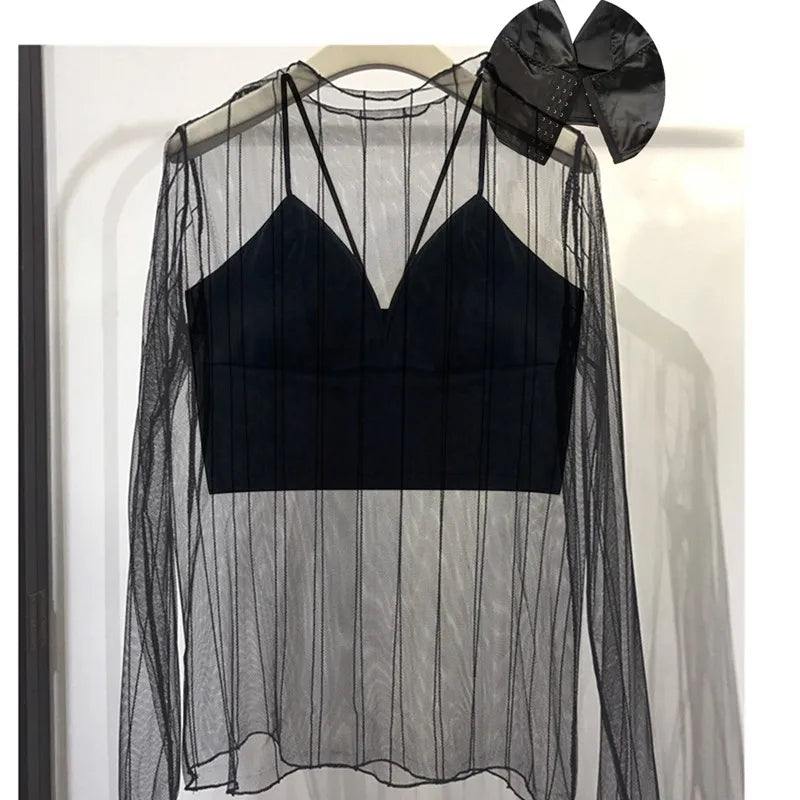 Satin Crop Top mit Polsterung & Spaghettiträgern
